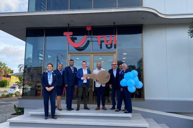 Nieuw hoofkantoor TUI Dutch Caribbean officieel geopend